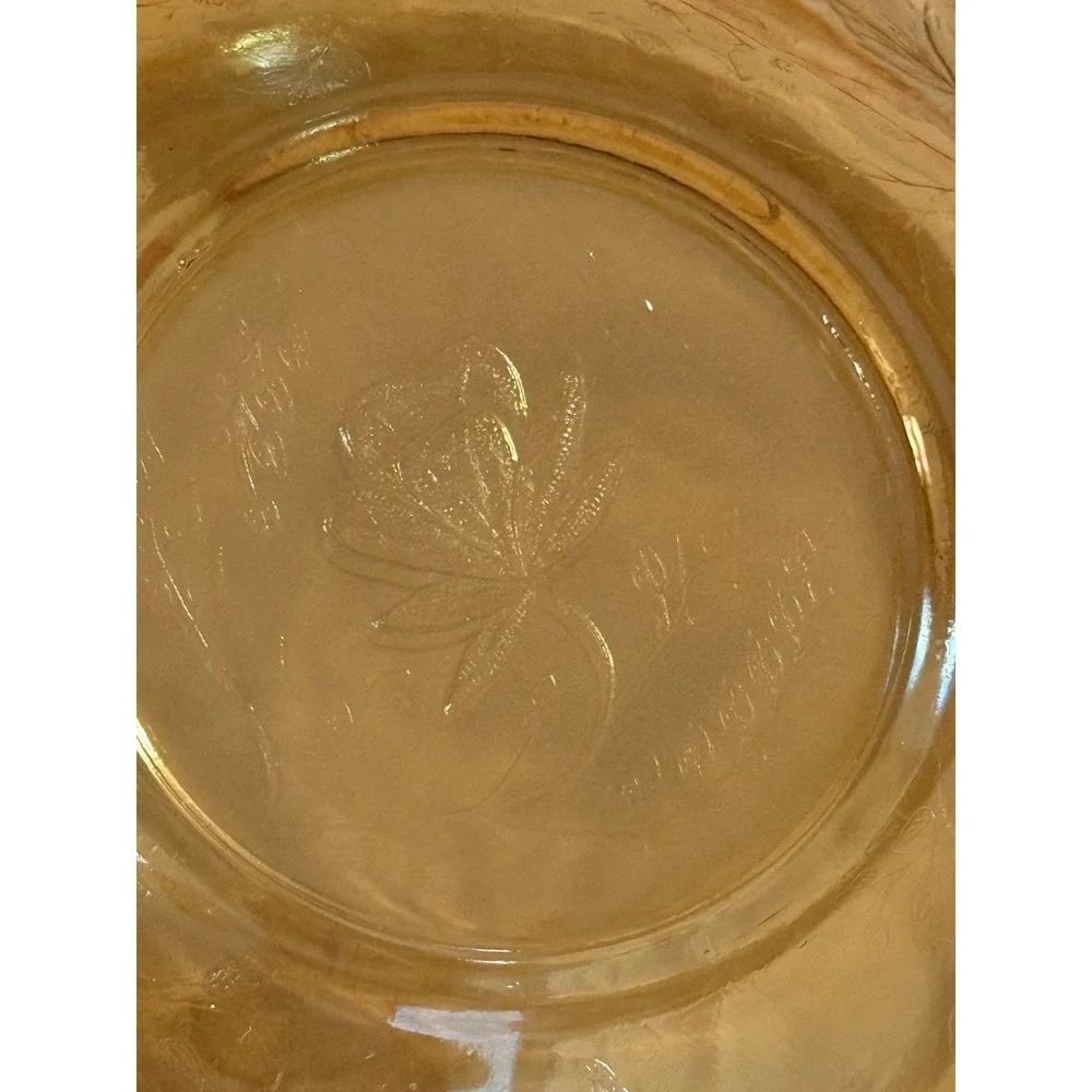 VINTAGE RUFFLED EDGE CARNIVAL GLASS BOWL etched flowers &  leaves on bottom 9.5